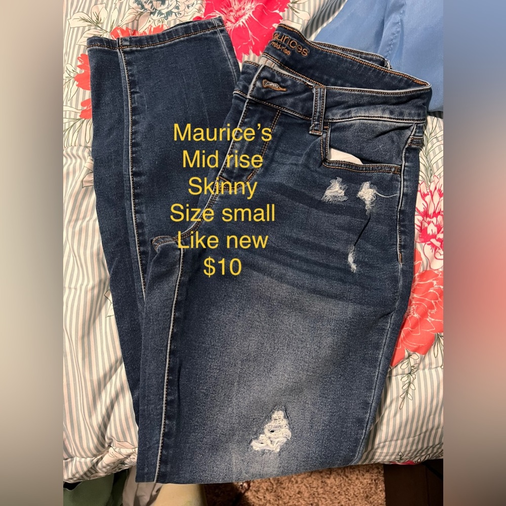 Brand new!! Maurice’s Jeans size small